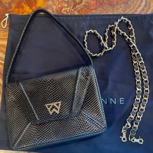 Kelly Wynne brand new, interchangeable straps!